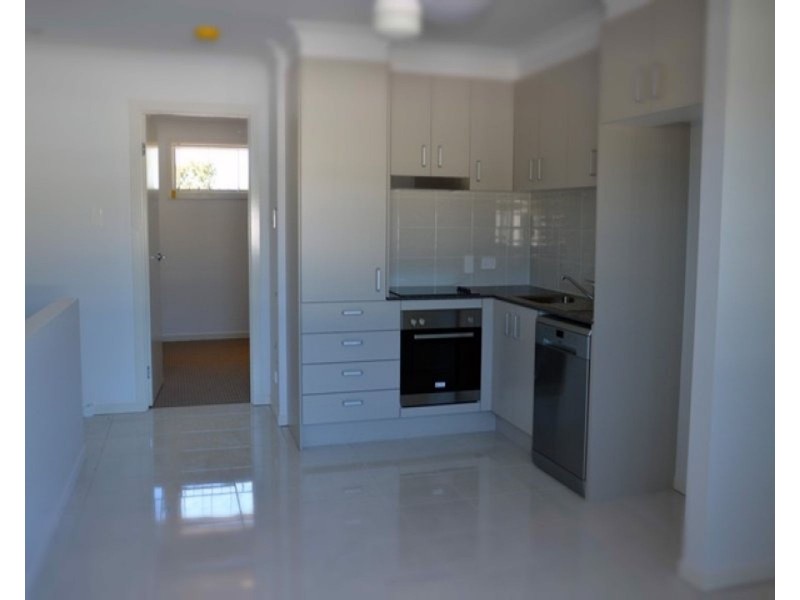 5 Miner Lane, Andergrove QLD 4740