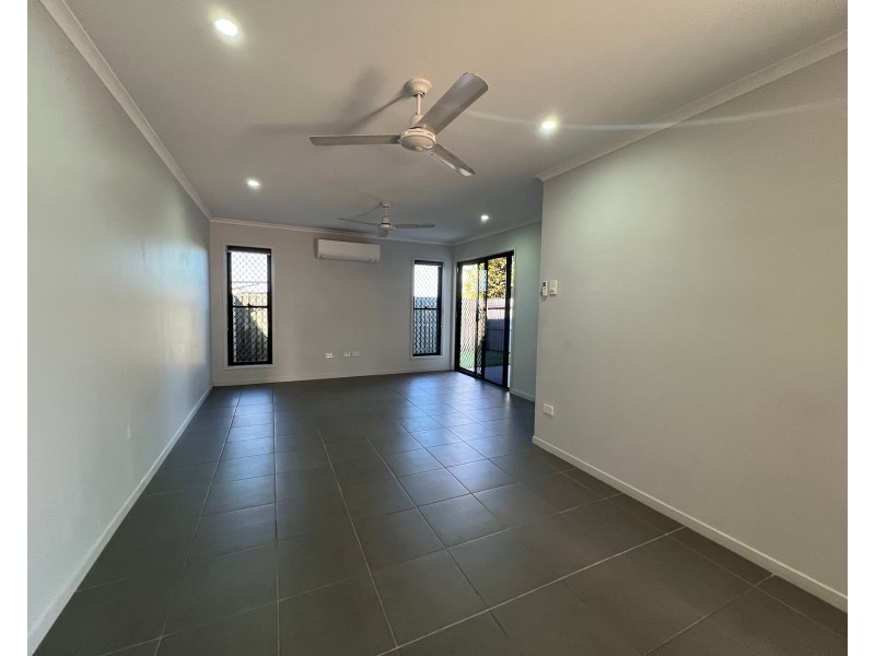 6/2 Makybe Diva Drive, Ooralea QLD 4740