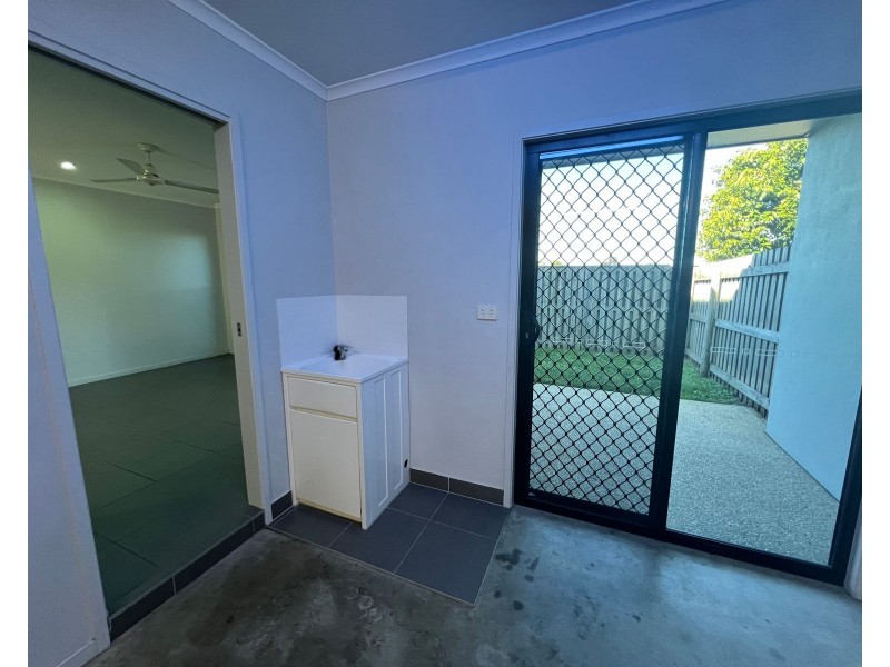 6/2 Makybe Diva Drive, Ooralea QLD 4740