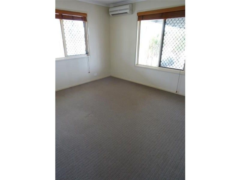 76 Oxford Street, Nebo QLD 4742