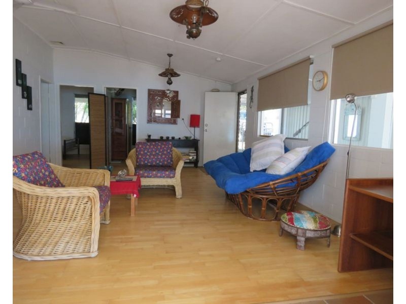 40 Colonial Drive, Clairview QLD 4741