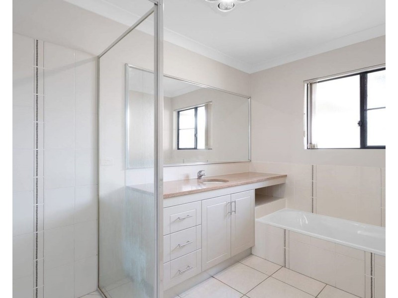2 Bilgola Place, Blacks Beach QLD 4740