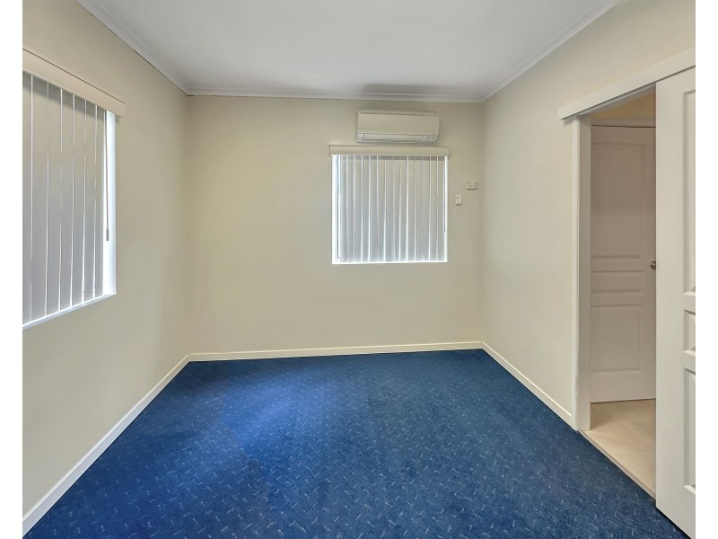 11 Golf Course Road, Sarina QLD 4737