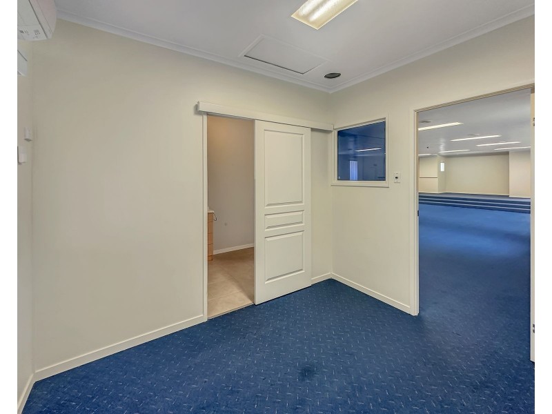 11 Golf Course Road, Sarina QLD 4737