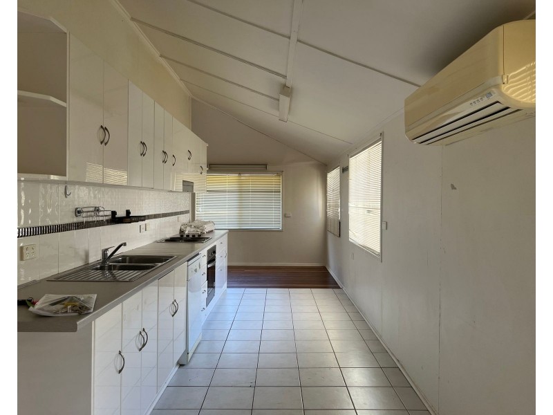 2/40 Arthur Street, Mount Pleasant QLD 4740