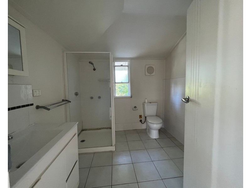 2/40 Arthur Street, Mount Pleasant QLD 4740