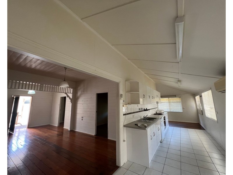 2/40 Arthur Street, Mount Pleasant QLD 4740