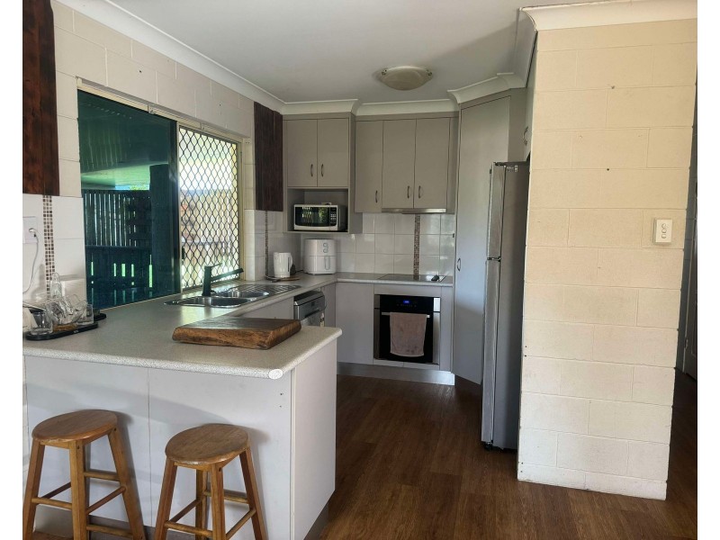 34 Reynolds Street, Nebo QLD 4742