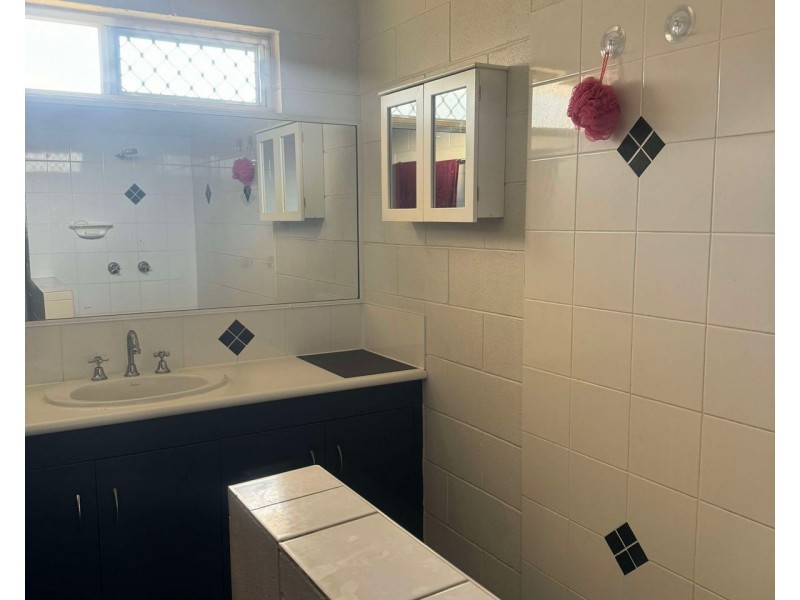 34 Reynolds Street, Nebo QLD 4742