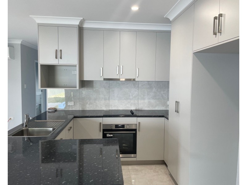 61 Maranark Avenue, Mount Pleasant QLD 4521