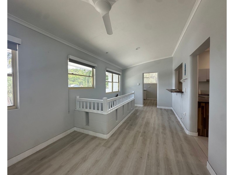 7 Sunrise Place, Blacks Beach QLD 4740