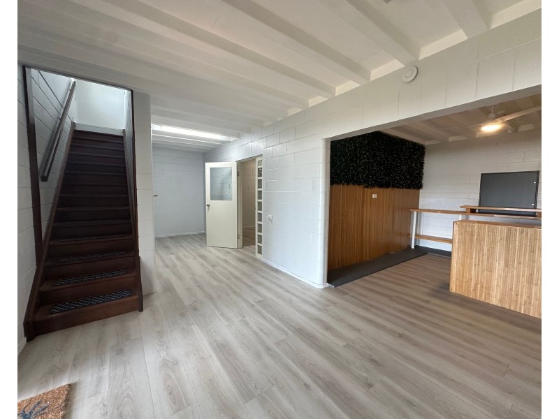 7 Sunrise Place, Blacks Beach QLD 4740