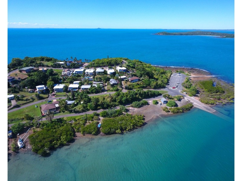 8 Sunset Drive, Sarina Beach QLD 4737