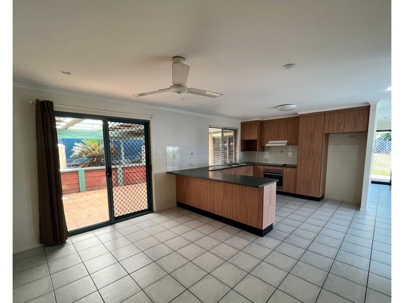 6 The Quarterdeck, Blacks Beach QLD 4740