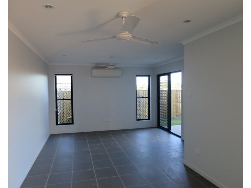 12/2 Makybe Diva Drive, Ooralea QLD 4740