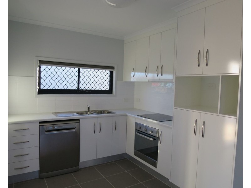 12/2 Makybe Diva Drive, Ooralea QLD 4740