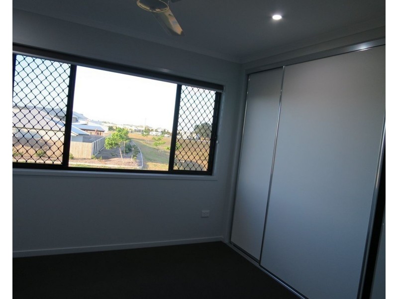 12/2 Makybe Diva Drive, Ooralea QLD 4740