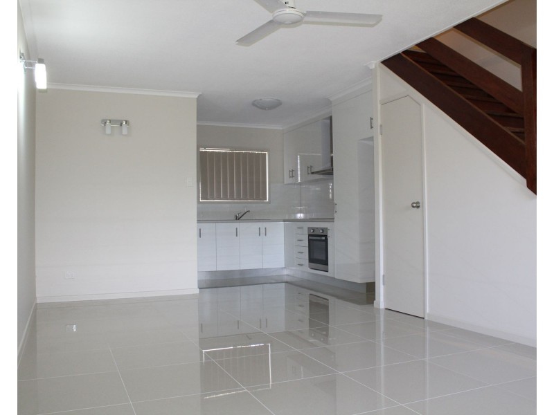 3/2a McCarthy Street, Hay Point QLD 4740