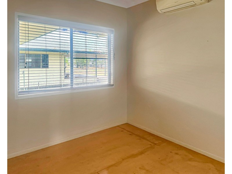 38 Kemmis Street, Nebo QLD 4742