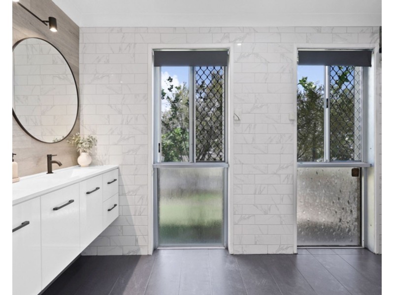 1 Danastas Avenue, Eimeo QLD 4740