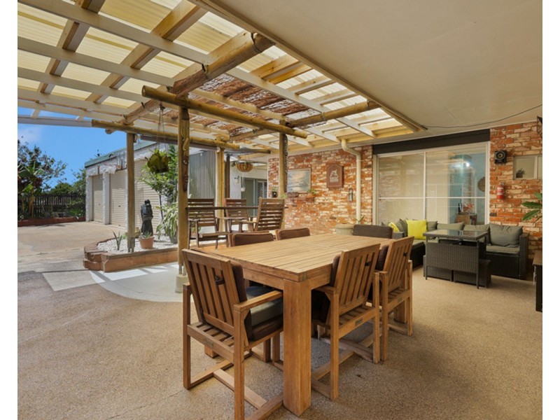 1 Danastas Avenue, Eimeo QLD 4740