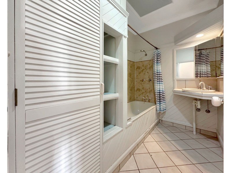 34 Valley Street, North Mackay QLD 4740