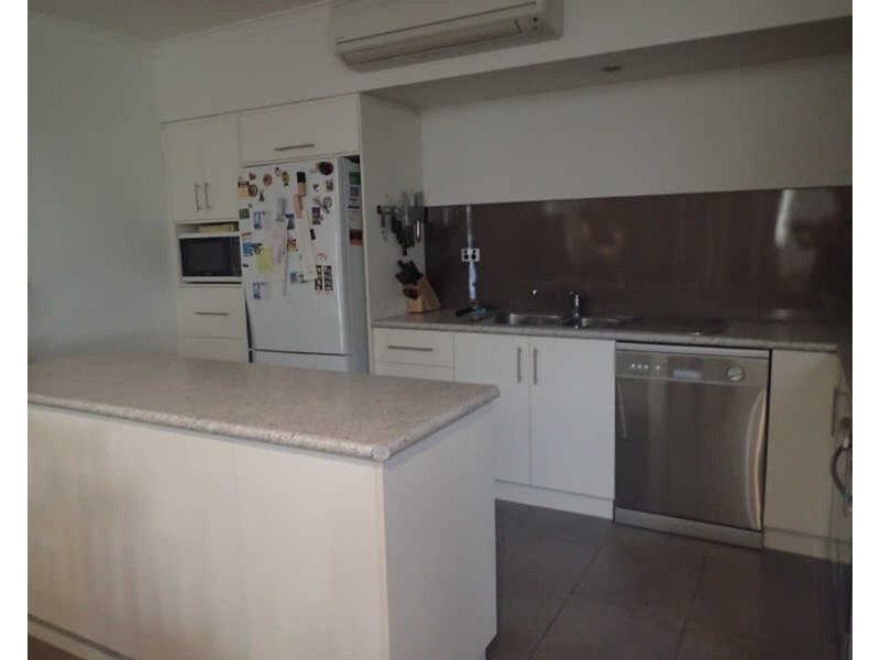 2/83-85 Malcomson Street, North Mackay QLD 4740