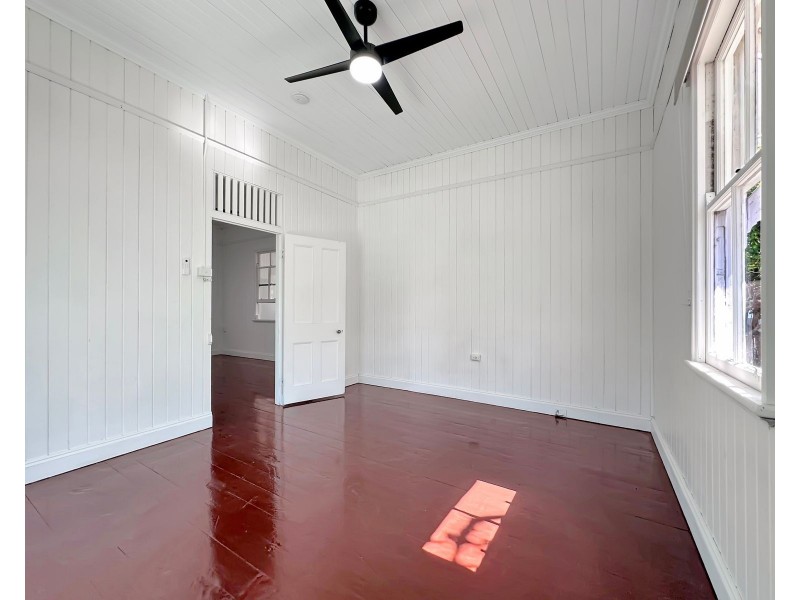 277 Shakespeare Street, Mackay QLD 4740
