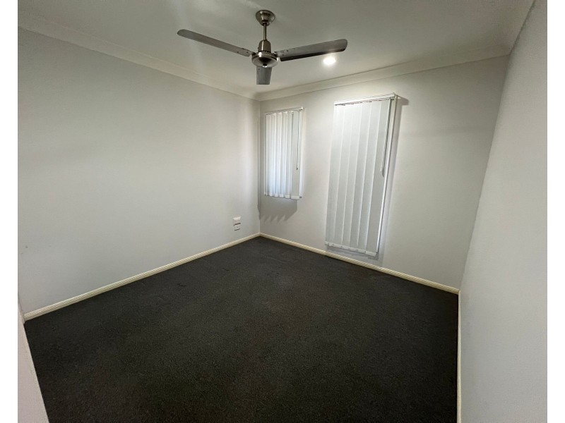 60 Commander Parade, Shoal Point QLD 4750