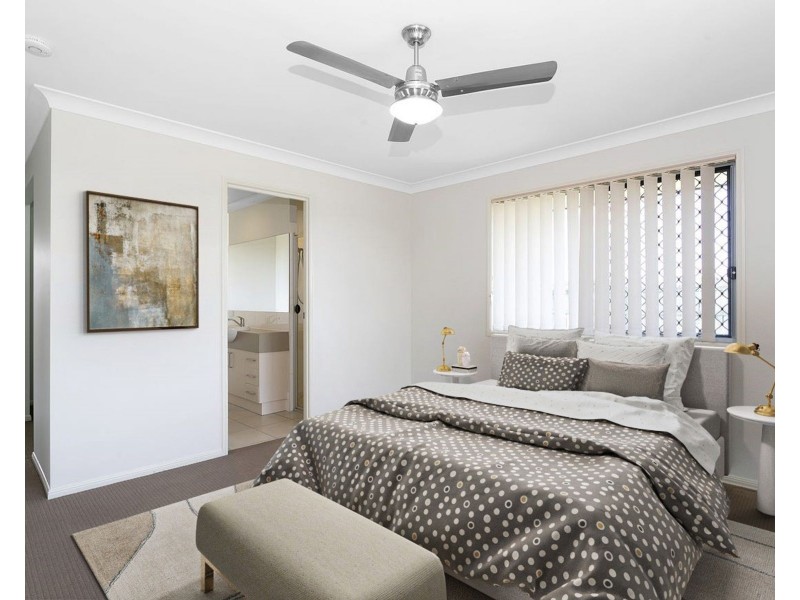 9 Isobel Avenue, Mirani QLD 4754
