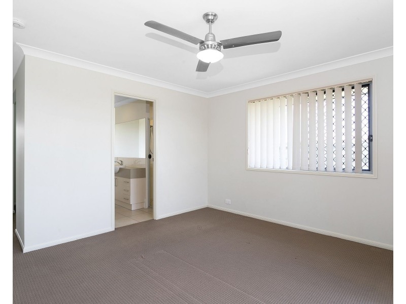 9 Isobel Avenue, Mirani QLD 4754