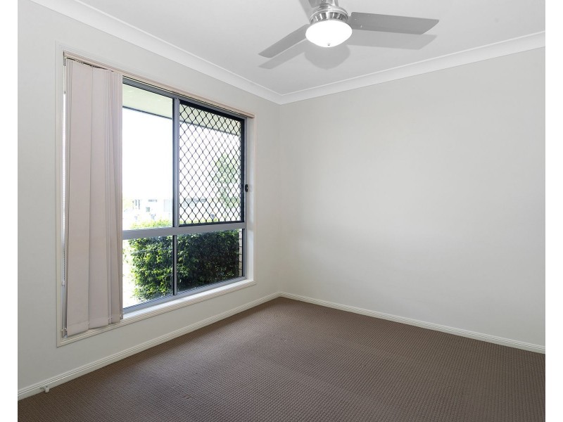 9 Isobel Avenue, Mirani QLD 4754