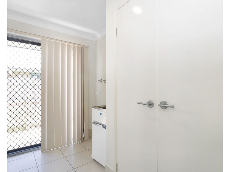 9 Isobel Avenue, Mirani QLD 4754