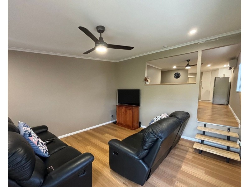 25 Cahill Crescent, Rural View QLD 4740