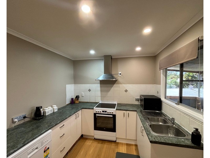 25 Cahill Crescent, Rural View QLD 4740