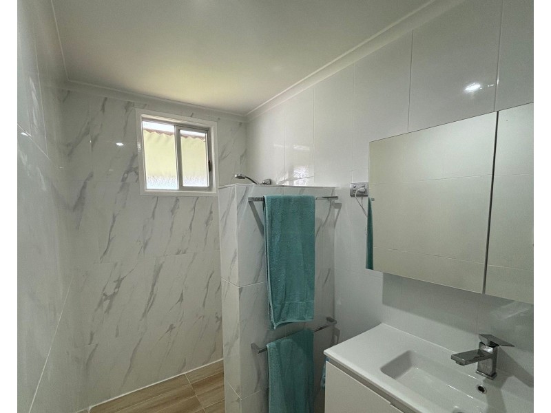 25 Cahill Crescent, Rural View QLD 4740