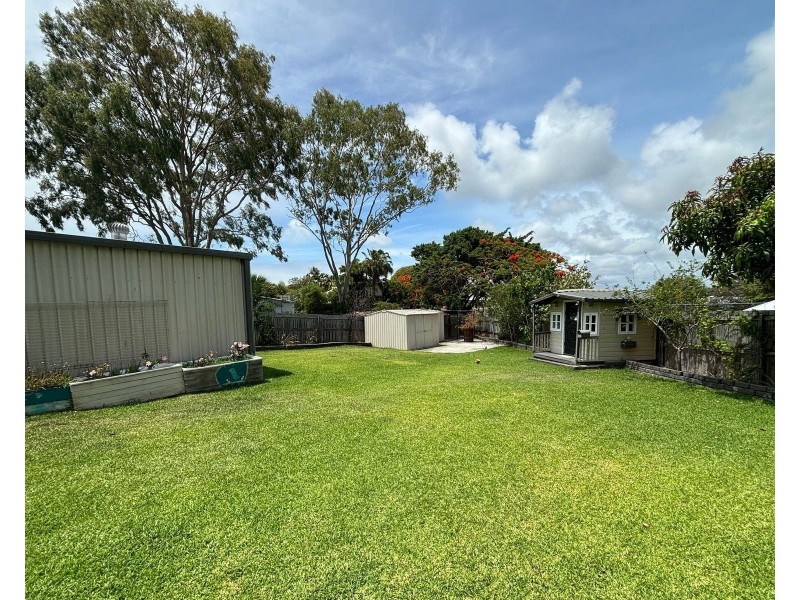 25 Cahill Crescent, Rural View QLD 4740