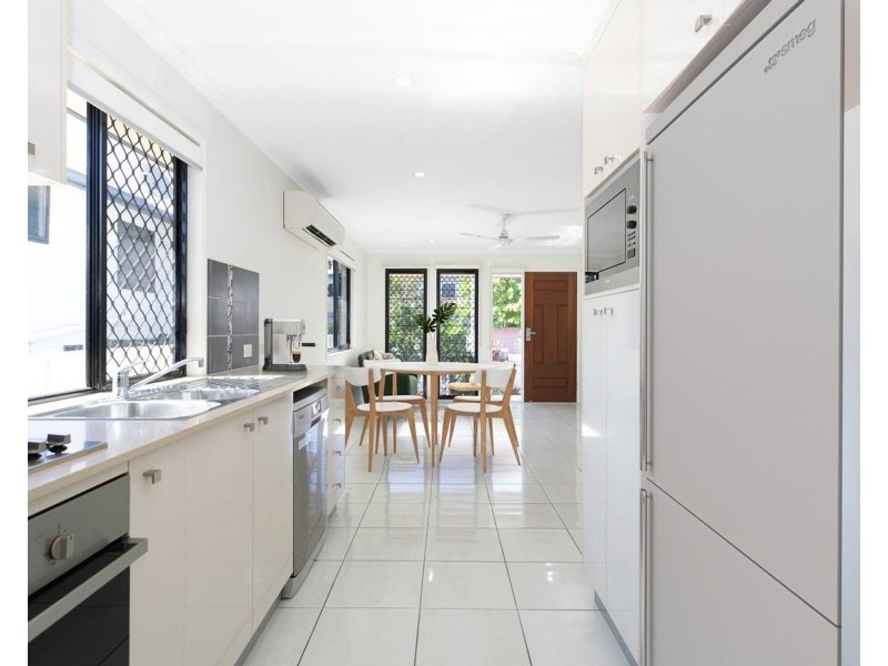2/16 SOPHIA STREET, Mackay QLD 4740