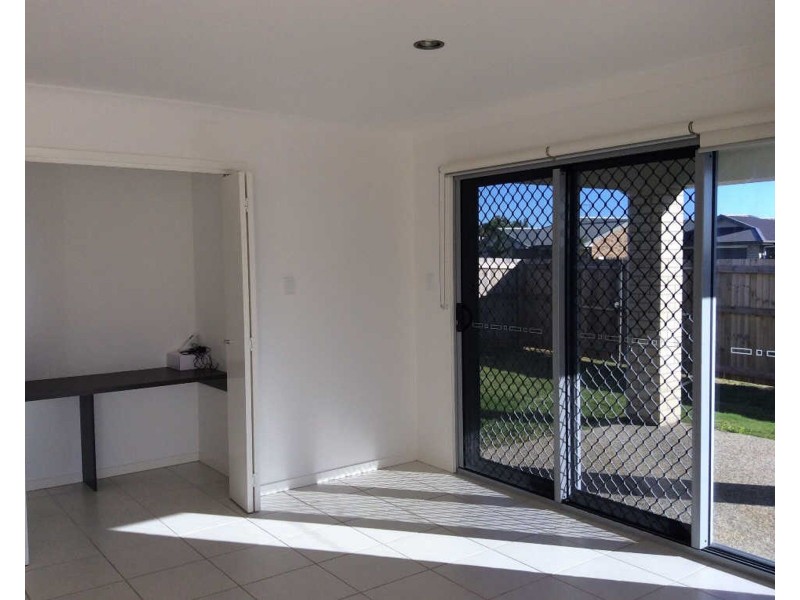 1/15 Moreton Drive, Rural View QLD 4740