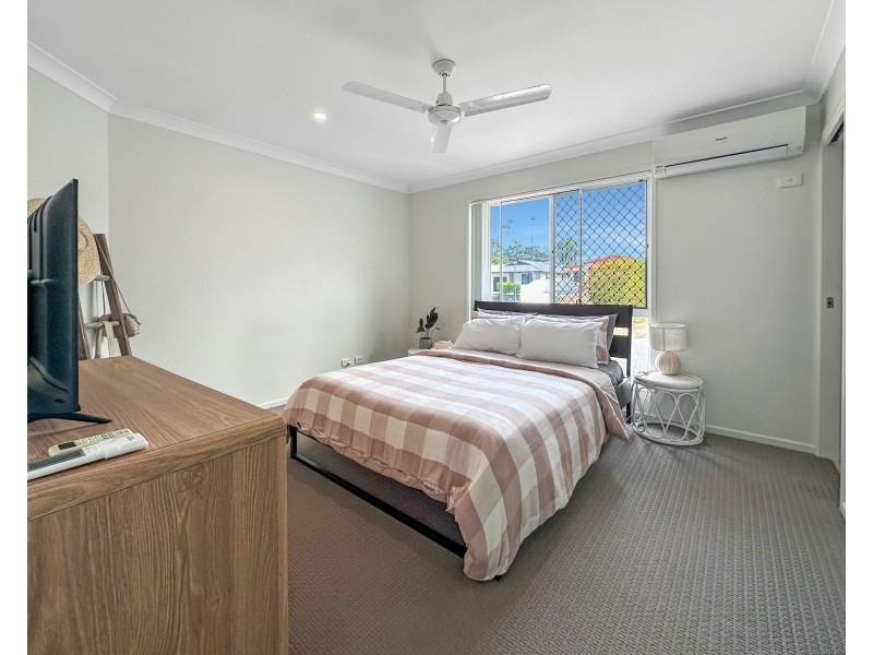 2/37 Hangan Street, Bucasia QLD 4750
