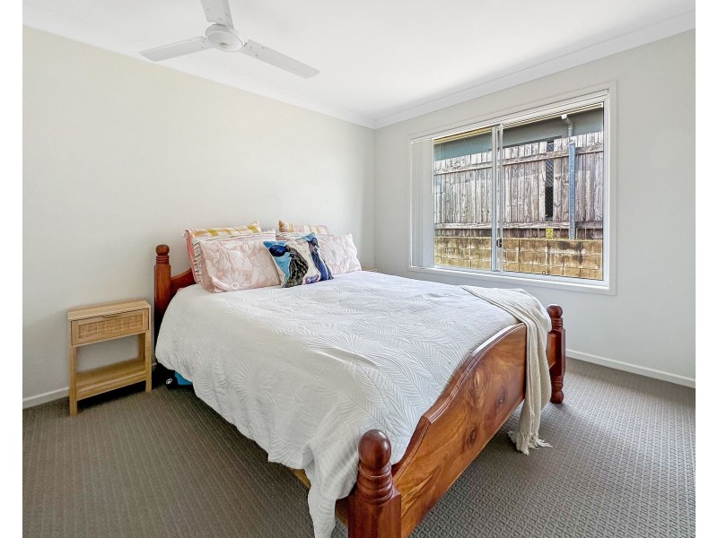2/37 Hangan Street, Bucasia QLD 4750