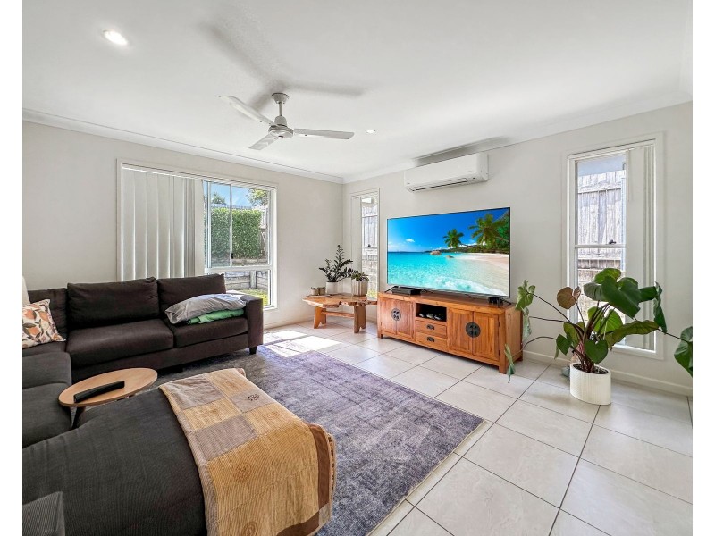 2/37 Hangan Street, Bucasia QLD 4750