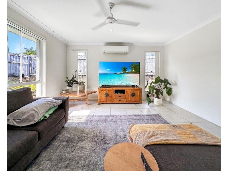2/37 Hangan Street, Bucasia QLD 4750