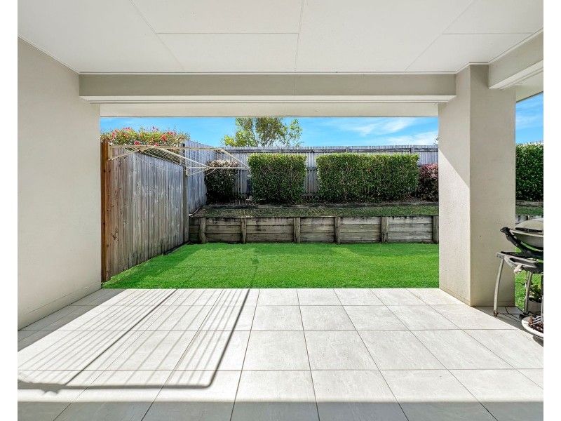 2/37 Hangan Street, Bucasia QLD 4750