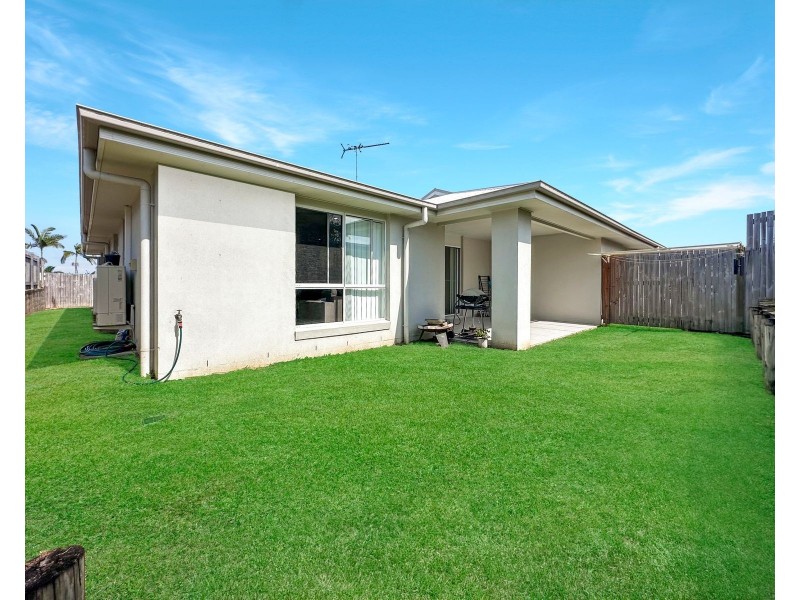 2/37 Hangan Street, Bucasia QLD 4750
