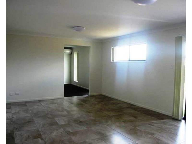 30 Patricia Circuit, Mirani QLD 4754