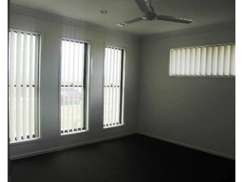 30 Patricia Circuit, Mirani QLD 4754