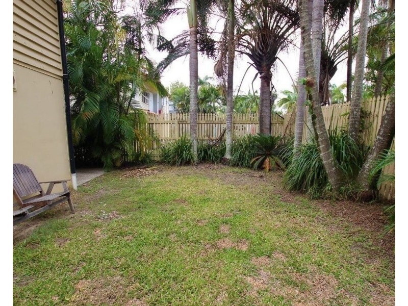 8 Beaton Street, West Mackay QLD 4740