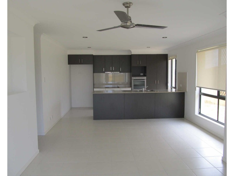 5 Morehead Drive, Rural View QLD 4740