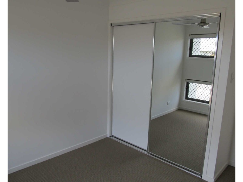 5 Morehead Drive, Rural View QLD 4740